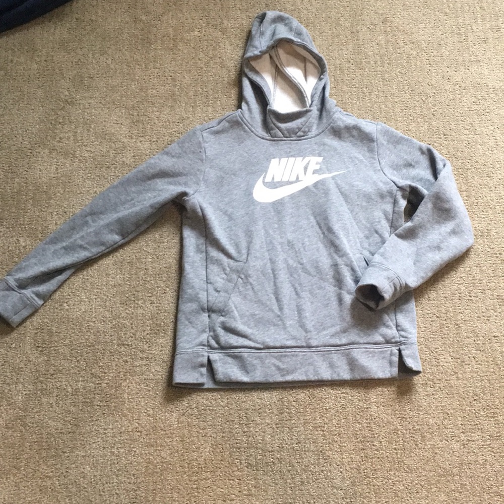 girls nike sweatshirt